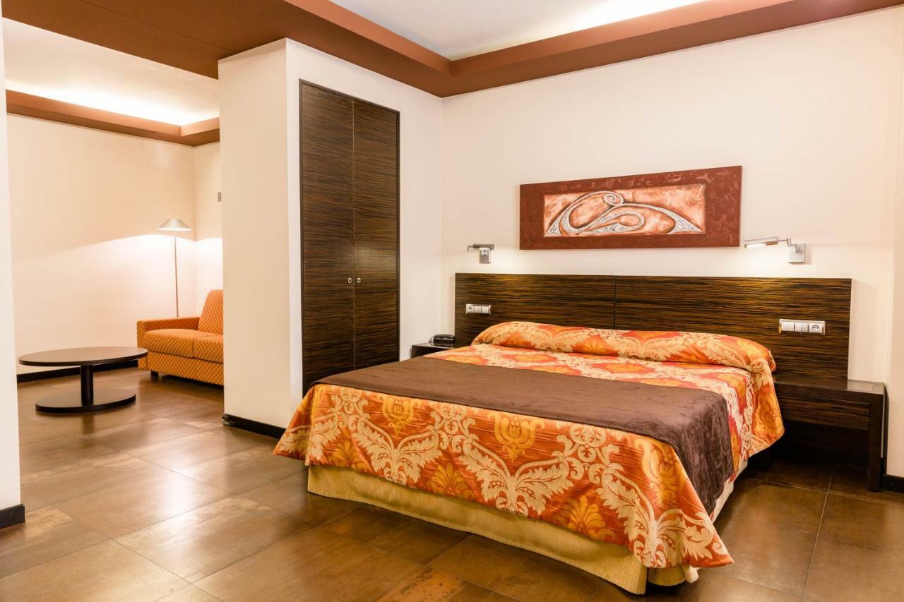 פורטונה Hospedium Hotel Los Periquitos מראה חיצוני תמונה